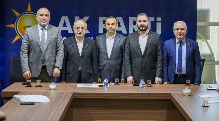 AK Parti Kadroları Büyüyor
