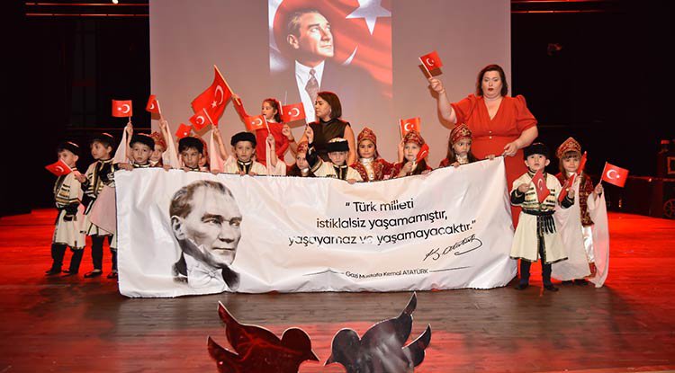 Atakum'da 29 Ekim'e unutulmaz kutlama