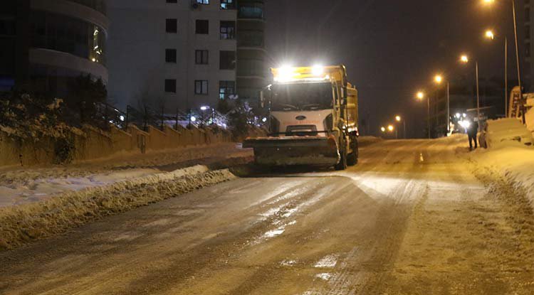 Atakum'da kesintisiz kar mesaisi
