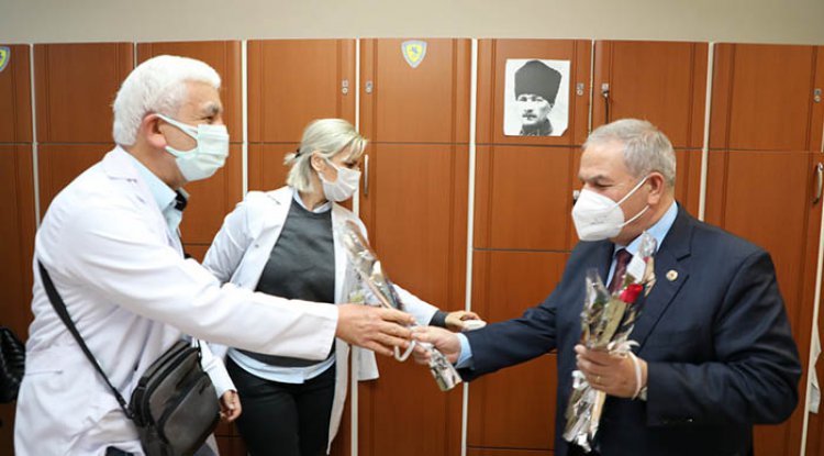 Başkan Demirtaş, öğretmenleri unutmadı