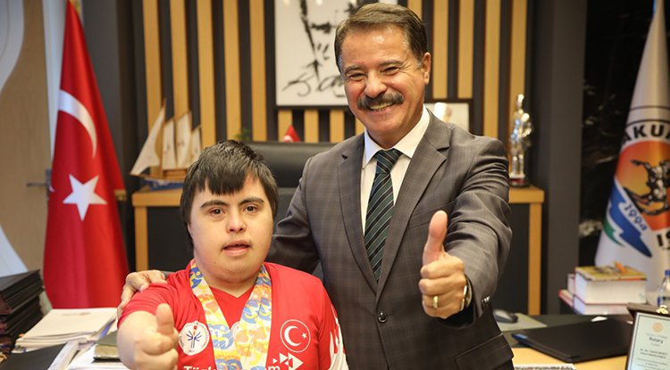 Başkan Deveci’den Milli Sporcu Öztankal’a destek