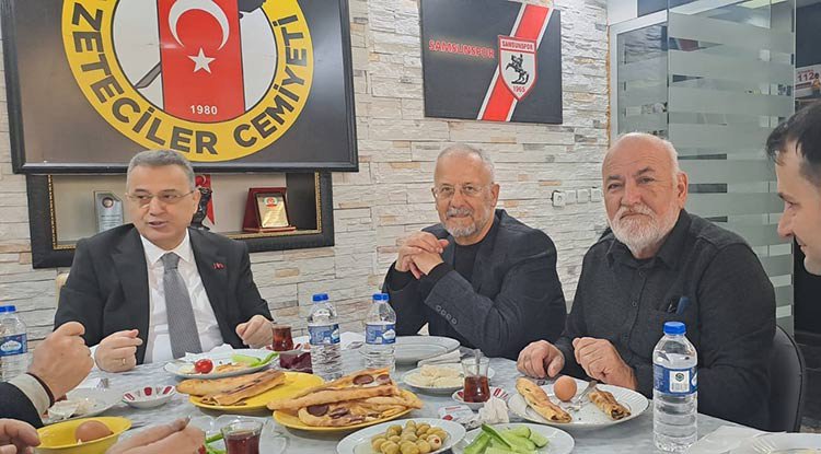 Başkan Kurnaz, Gazeteciler Cemiyeti'nde