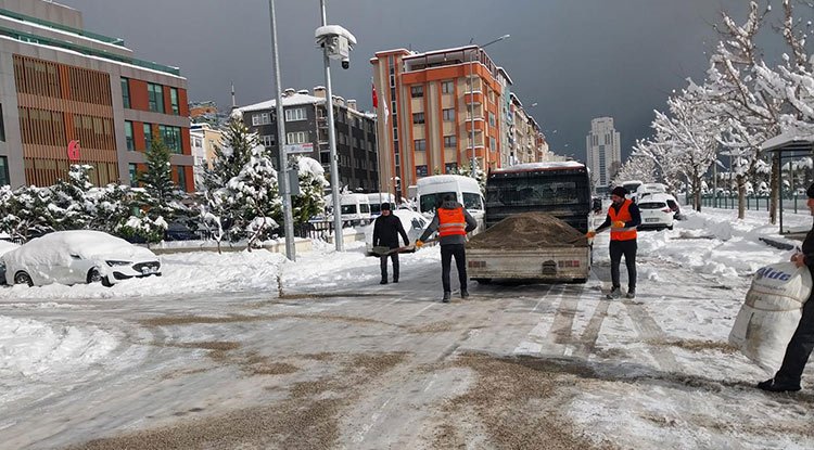Büyükşehir 7/24 sahada