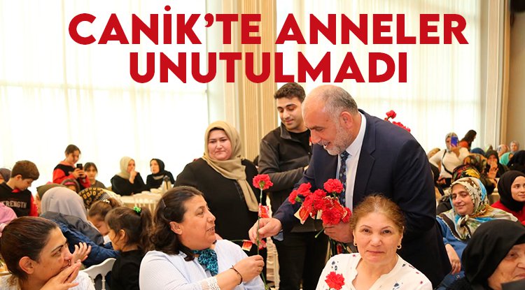 Canik'te anneler kahvaltıda ağırlandı