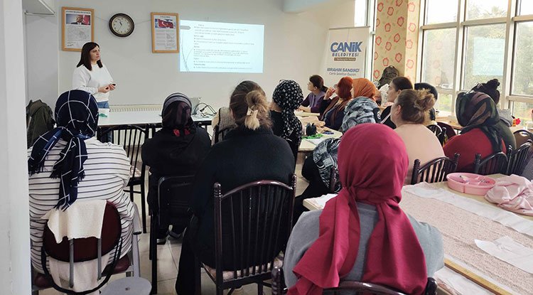 Canik'te Eğitimler Hız Kesmiyor