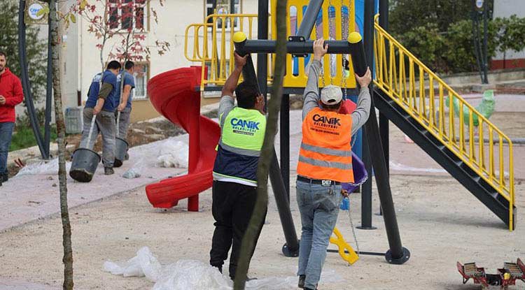 Canik’te yeni parklar hayat buluyor