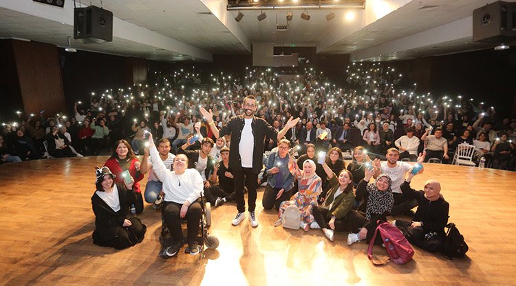 Canik'te YKS seminerine yoğun ilgi