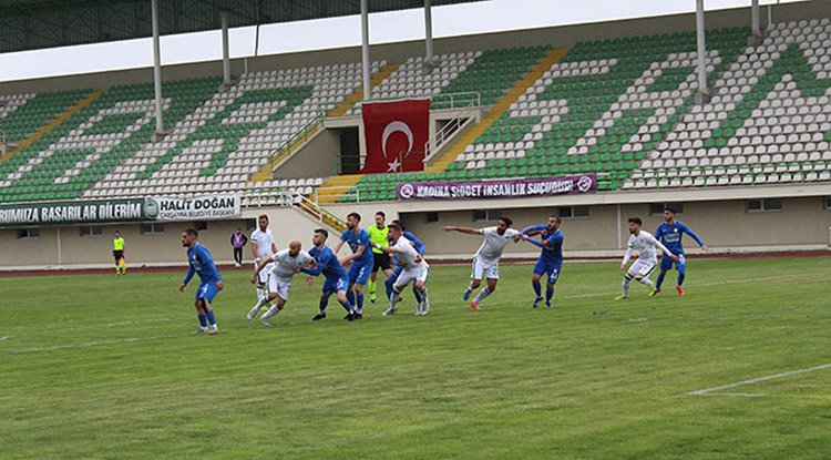 Çarşambaspor umutlarını haftaya taşıdı