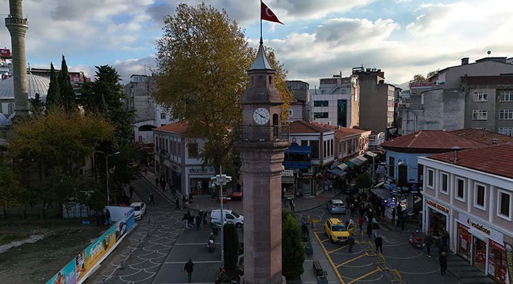 İlkadım, Büyük Bir Nüfusa Hizmet Ediyor