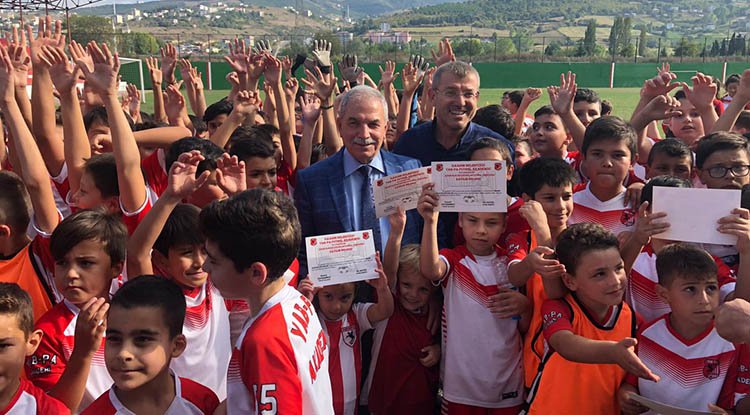 İlkadım'da minikler spora yönlendiriliyor