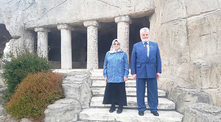 Köksal Öner'den Anneler Günü mesajı