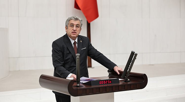 Murat Çan: 23 Nisan şanlı tarihimizi simgeler