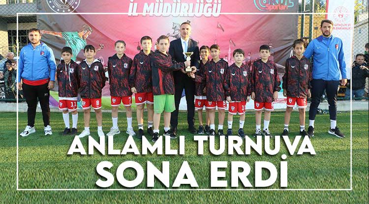 'Omuz Omuza - Biz Bize Yeteriz Türkiyem' Futbol Turnuvası sona erdi