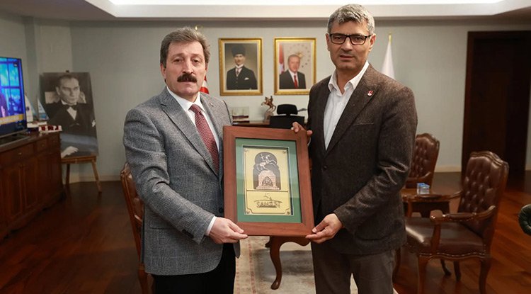 Paris'e damga vuran Yusuf Dikeç Samsun'da