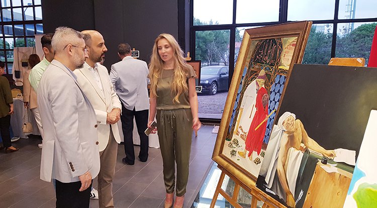Sağlıkçılardan anlamlı sergi