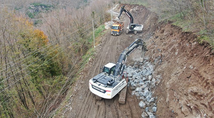 Samsun'da 8 mahallenin yol çilesi bitiyor