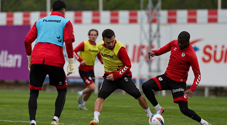 Samsunspor Alanya'ya bileniyor