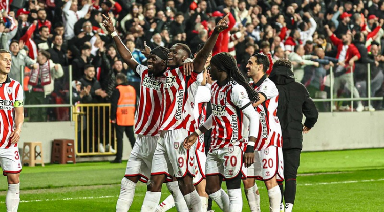 Samsunspor'dan Galatasay'a Farklı Tarife