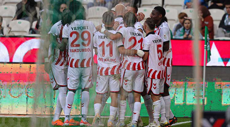 Samsunspor Konya'dan galip dönüyor