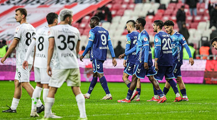 Samsunspor Kupada Lider