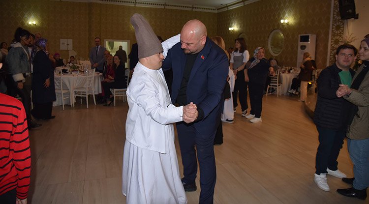 Türkel’den özel öğrencilere yeni bina müjdesi